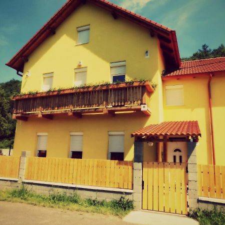 Bakterhaz Vendeghaz Hotel Nagyvisnyó Екстериор снимка
