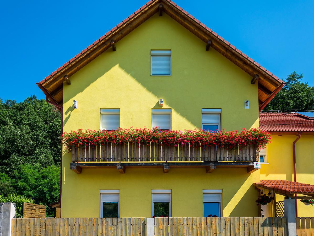 Bakterhaz Vendeghaz Hotel Nagyvisnyó Екстериор снимка